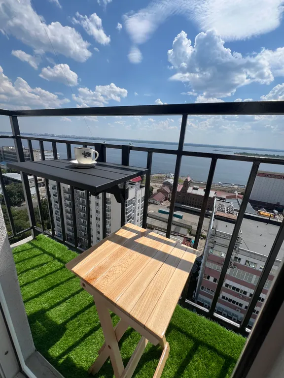 Уютная студия с видом на Волгу