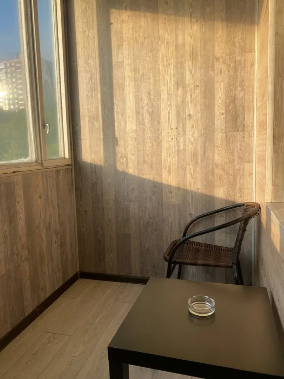 2-комнатная квартира недалеко от центра города и с баконом