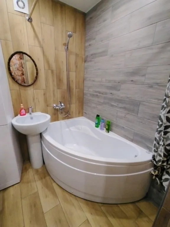 Квартира в центре с кондиционером, дизайн-ремонтом, индивидуальным отоплением