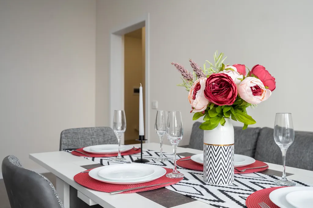 Видовая, стильная евро-двушка в центре Казани