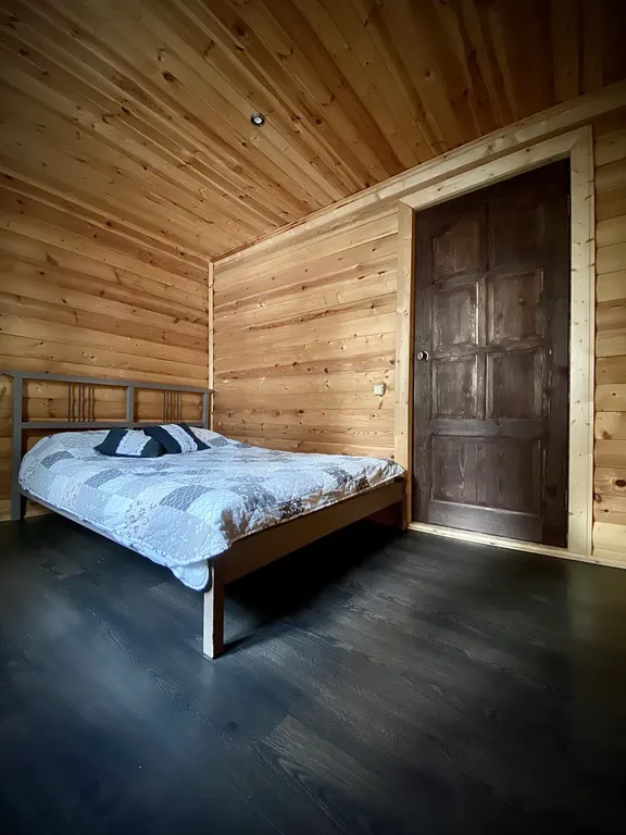 Уютный дом на берегу водохранилища