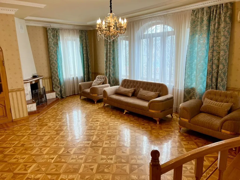 Дом рядом с парком Краснодар с банькой и бассейном