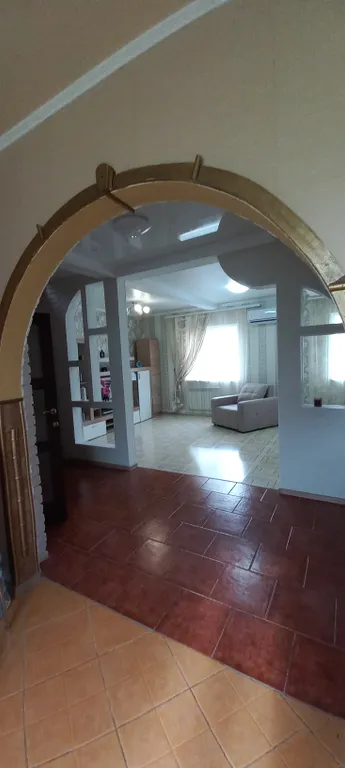 Коттедж Уютный дом рядом с морем в тенисом, фруктовом саду. — Южная Озереевка