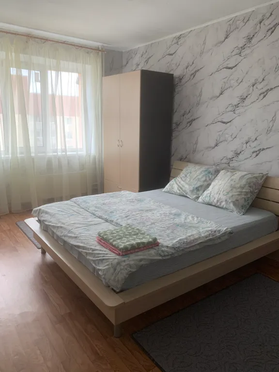 Уютная квартира рядом с бульваром Героев Отечества — аренда посуточно в Саратов