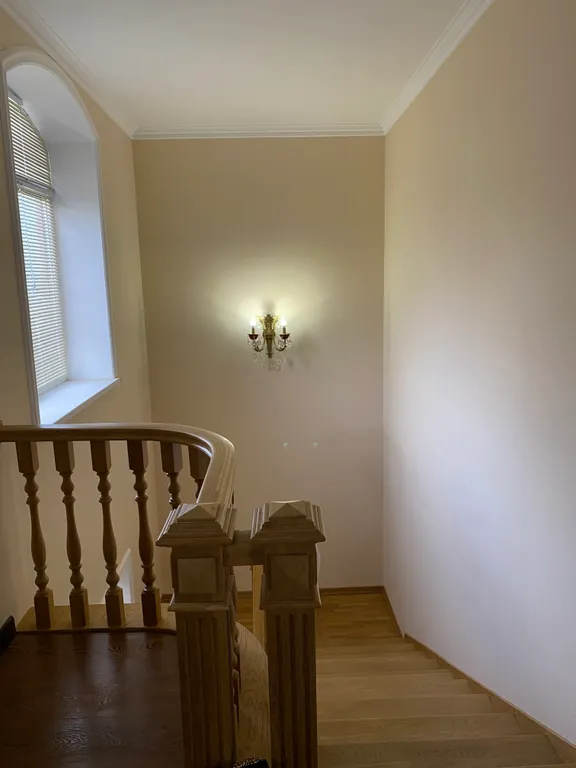 Коттедж с бассейном у Каспия