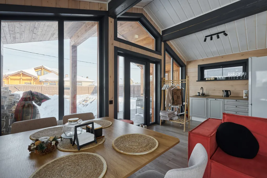 Коттедж Панорамный дом среди зимнего леса рядом с озером — Семеновское