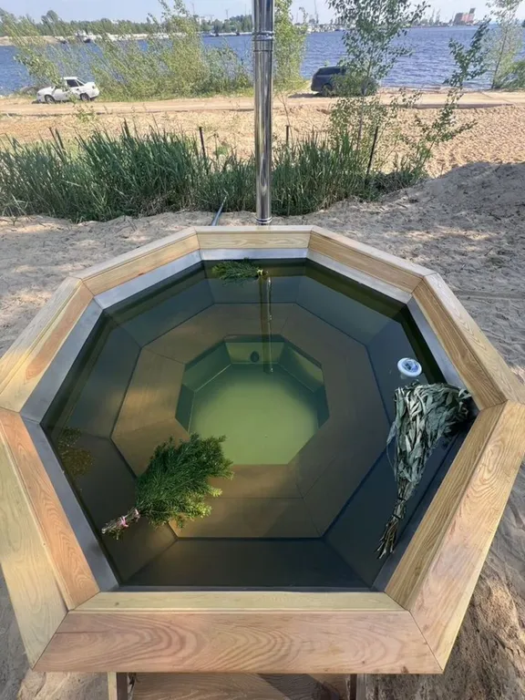 Семейный уютный гостeвoй дом на воде