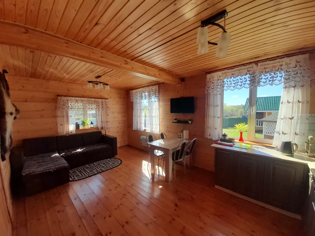 Уютный домик с отдельно стоящей русской баней на дровах и банным чаном