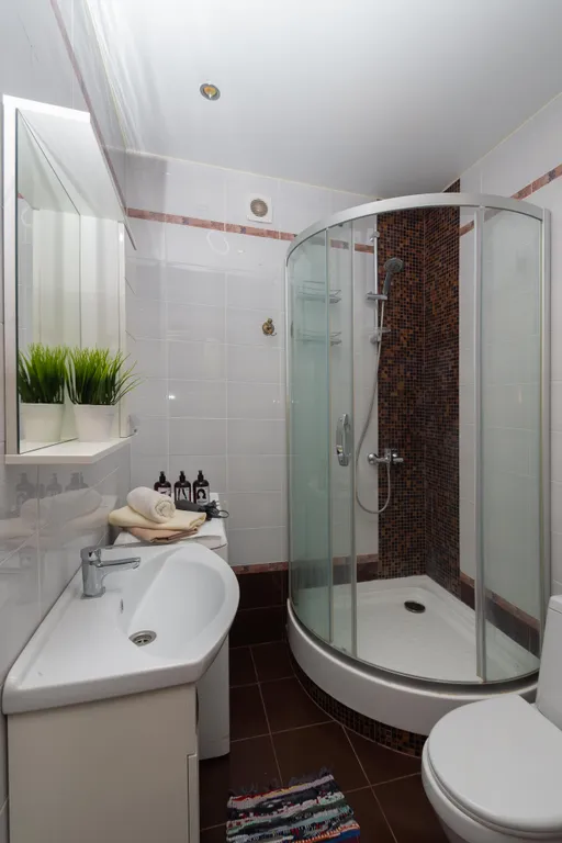 Квартира Улучшенная студия — Тюмень