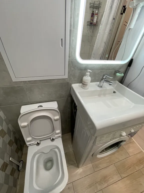 Студия с видом на лес