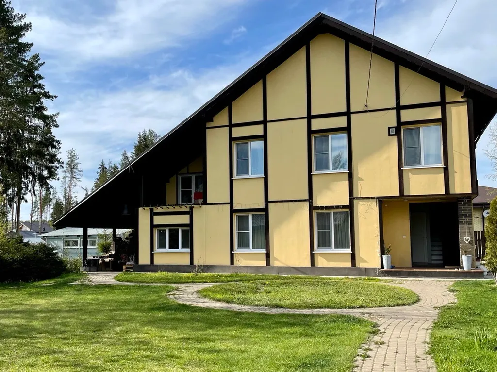 Коттедж у Медного озера