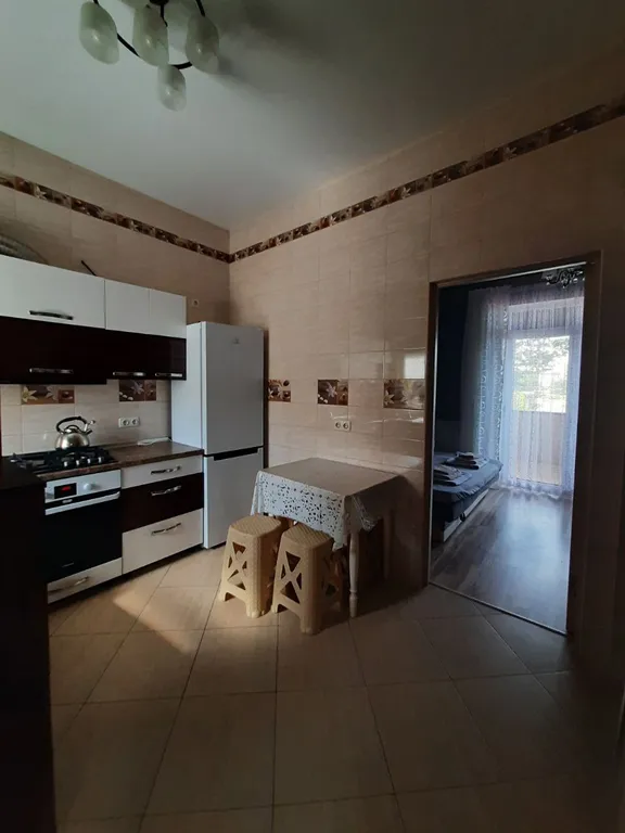 Дом с балконом с видом на море