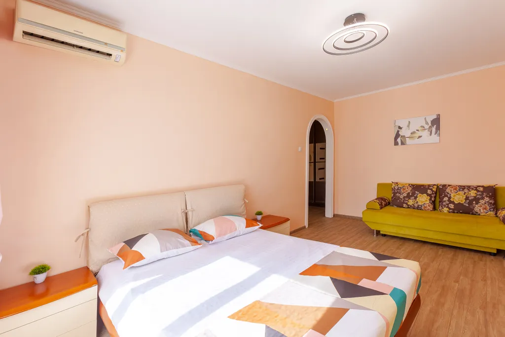 Апартаменты Квартиркаплаза Семейный вариант у ТЦ Космопорт