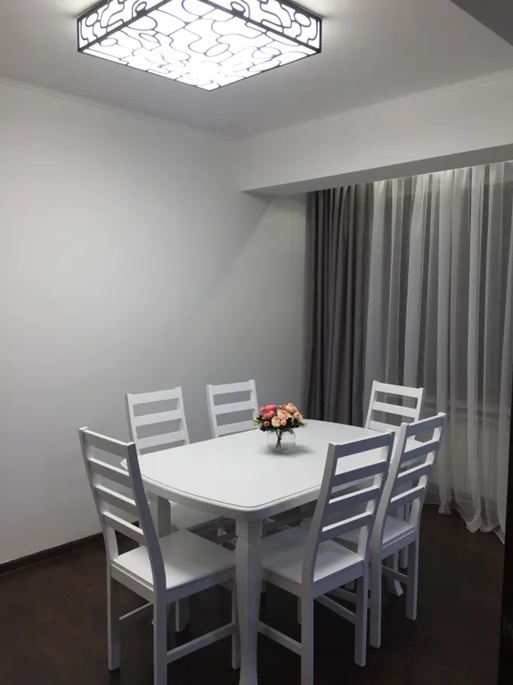 Уютная 3-х комнатная квартира у фонтана в центре Алматы — аренда посуточно в Алматы