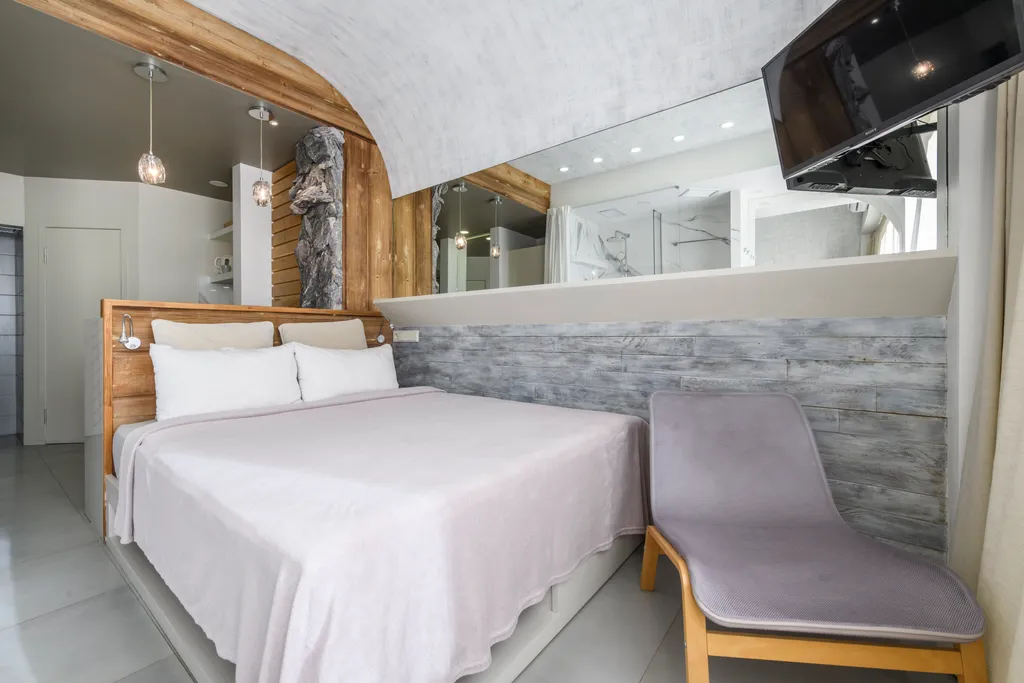 ЛАЙТ БЛЮ ДИЗАЙН-СТУДИЯ | 30 м² | Уют в стиле ростик с горным пейзажем!