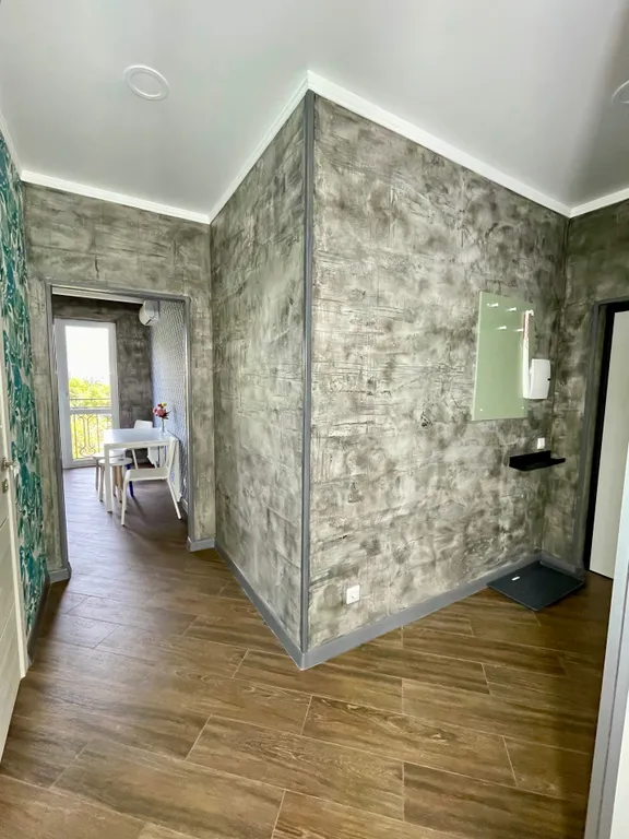 Квартира премиум класса с видом на горы и французским балконом.