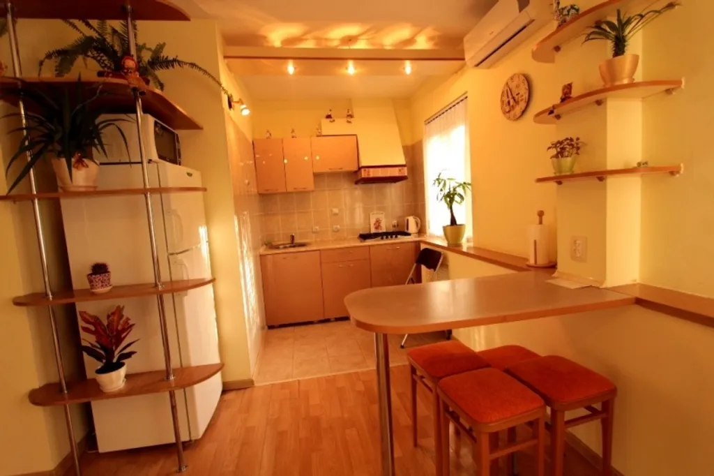 Уютная 2 комнатная квартира в центре Алматы