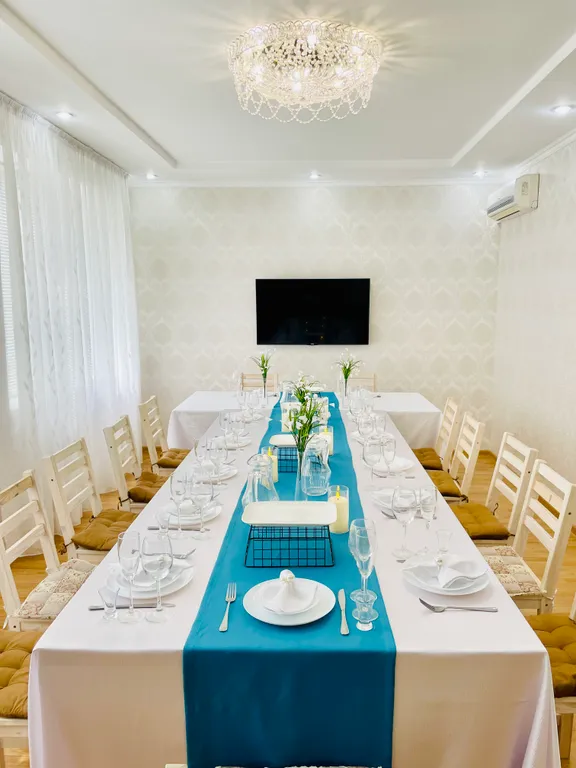 Коттедж с баней и теплым бассейном