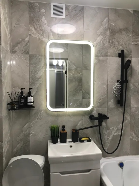 Квартира в центре с красивым видом на Атажукинский парк и горы