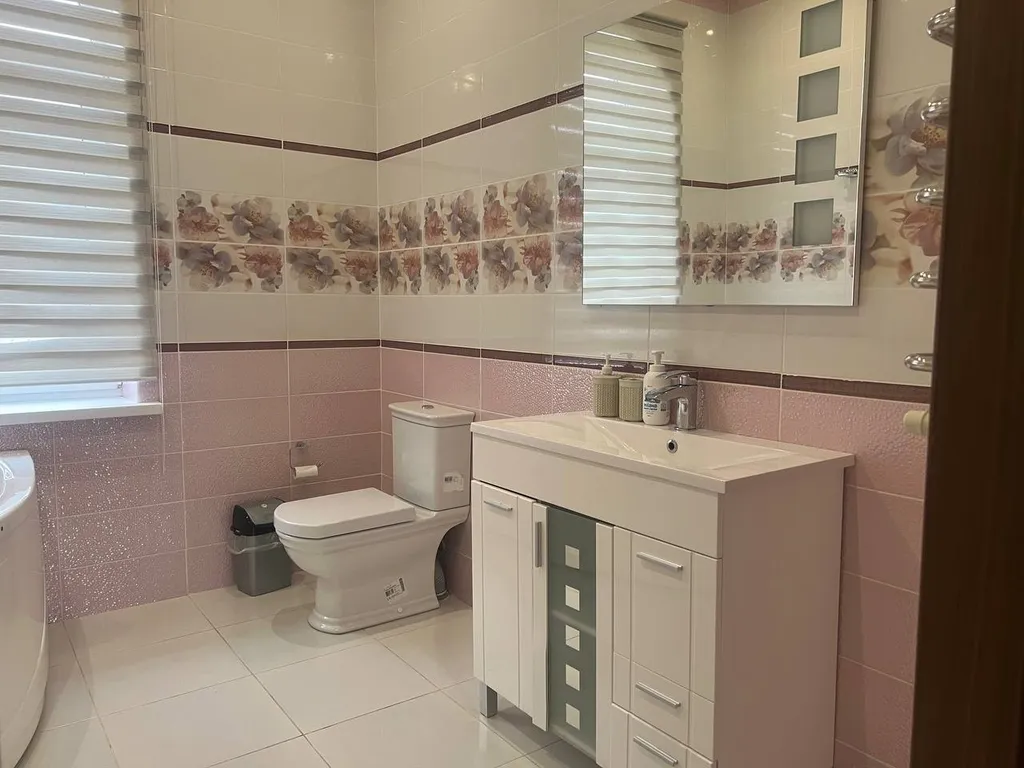 Уютный дом с прилегающей территорией, парк в шаговой доступности