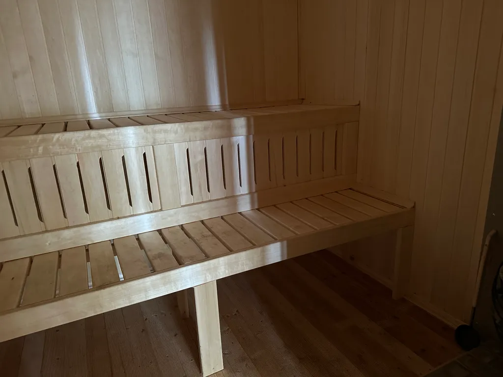 Загородный дом в соснах недалеко от Москвы