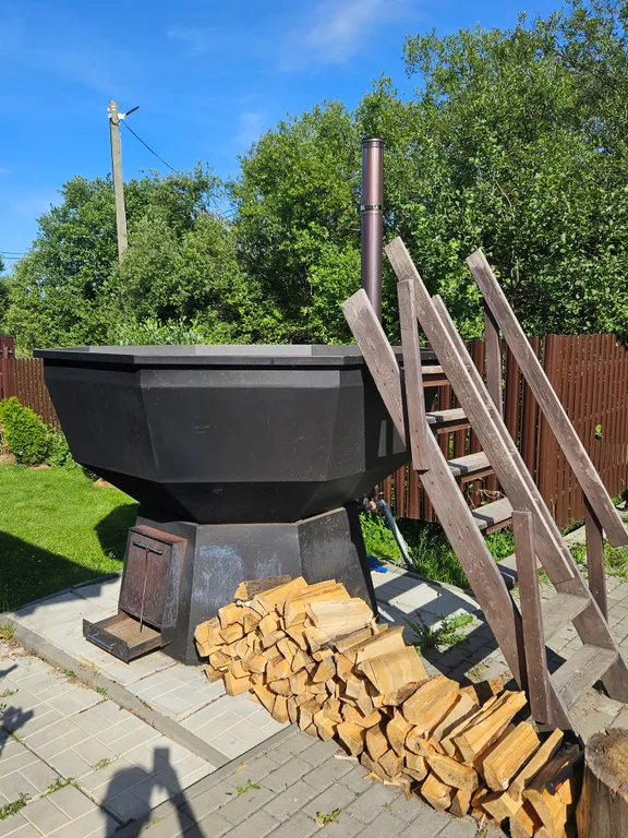 Коттедж Коттедж с баней на дровах и горячем уличным чаном — Снегиревка