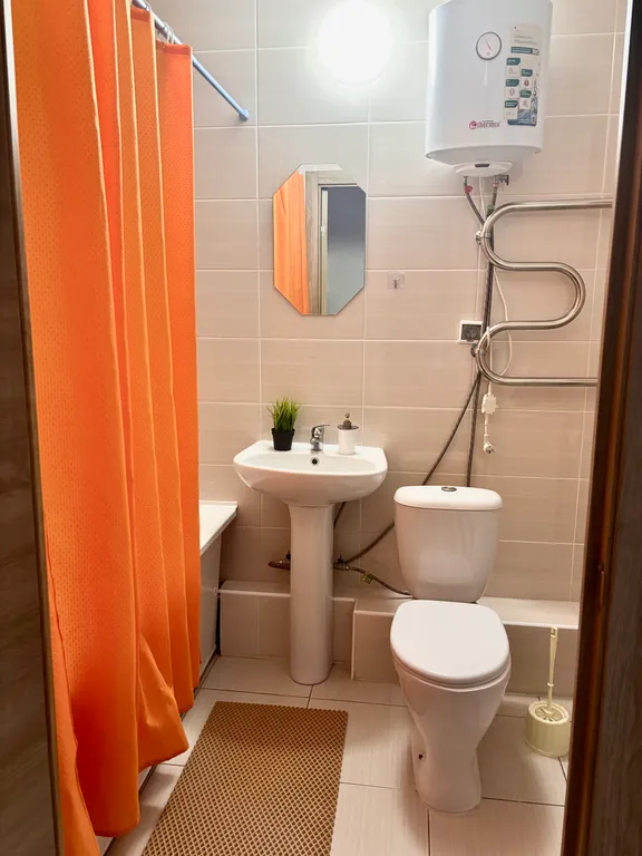 Квартира около трассы и в 5 минутах от города