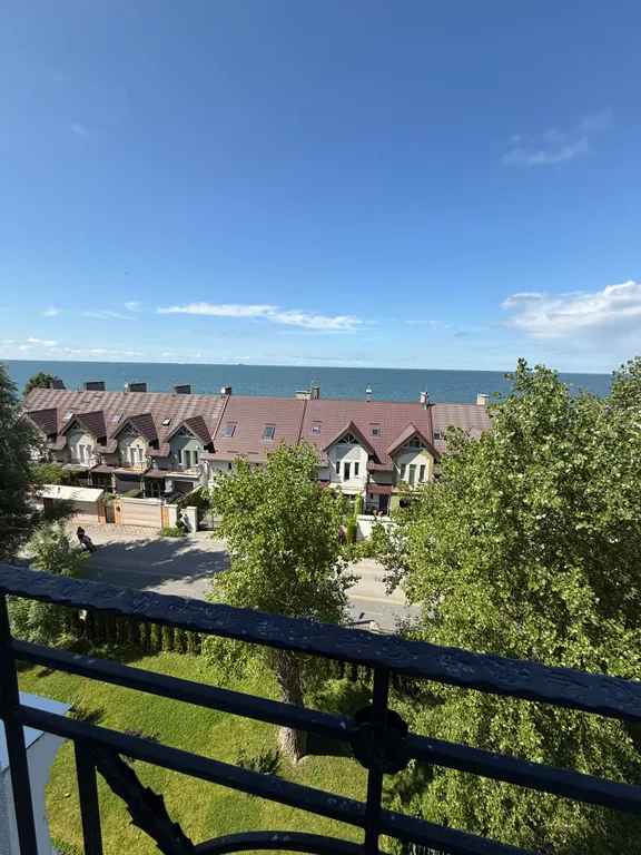 Квартира с видом на море