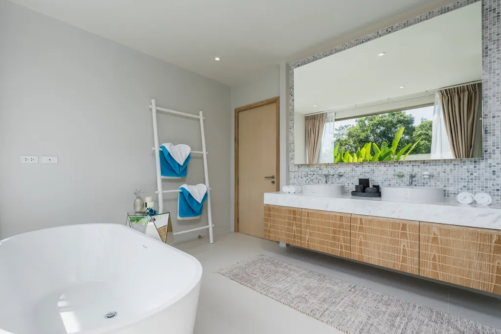 Тихая новая вилла с бассейном