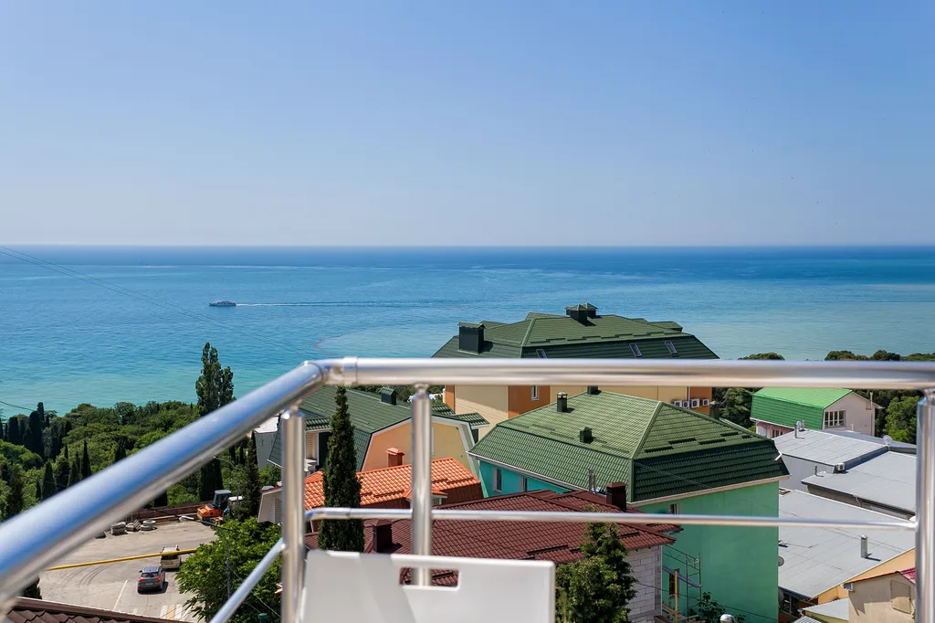 Стильная квартира-студия с  красивым видом на море в Мисхоре