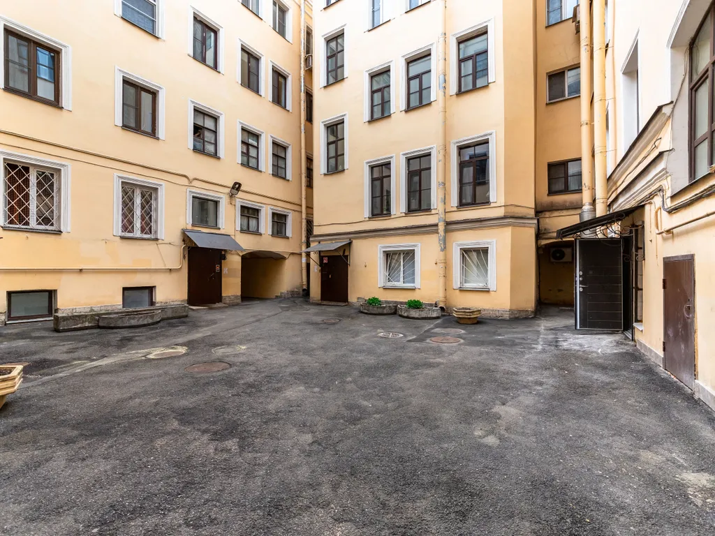 2-комнатная квартира у метро Площади Восстания
