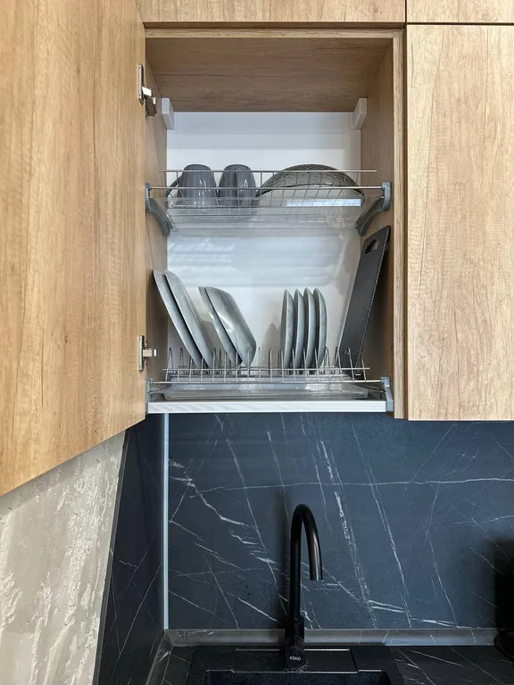 Современная студия с уютным интерьером в центре