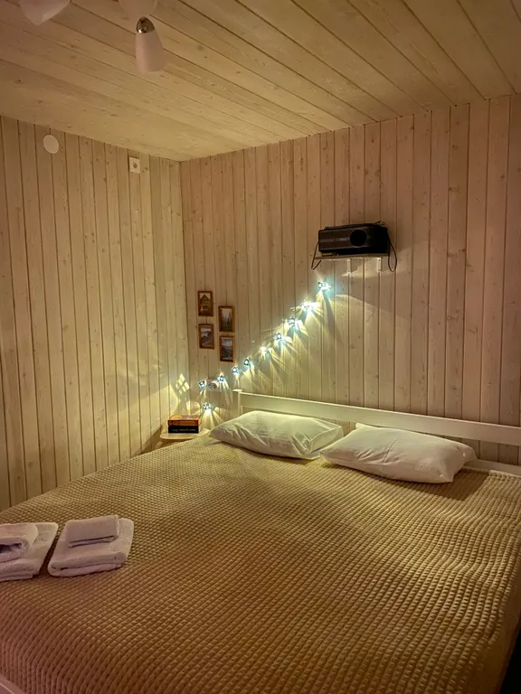 Новый светлый теплый атмосферный барнхаус с террасой “Barny”