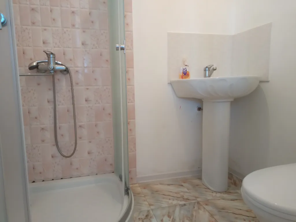 Коттедж Уютный дом в центре города Сухум с видом на город, море и горы — Сухум