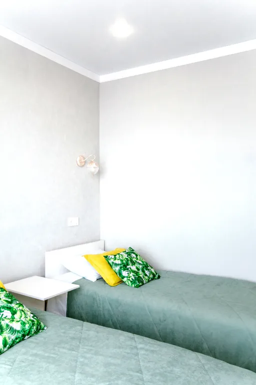 Весна для 6 гостей