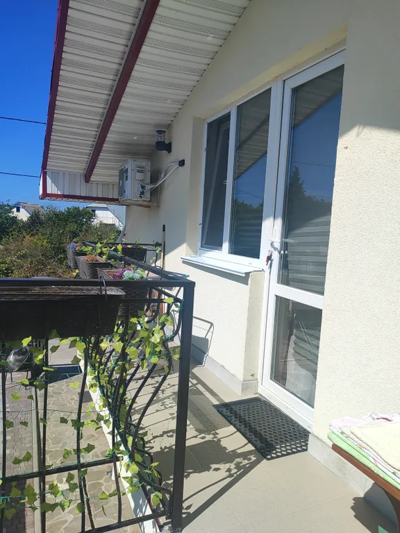 Квартира Сдается комната - студия в живописном месте — Севастополь