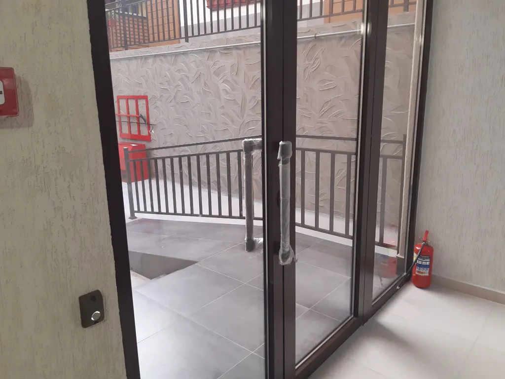 Квартира с отдельной спальней в центре