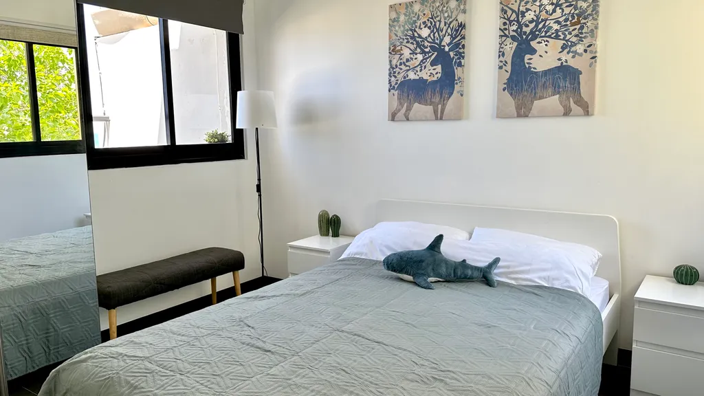 GW945 квартира с балконом с видом на море (Gugel Waves Nahariya)