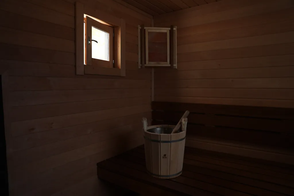 Коттедж Уютный дом на берегу озера — Плодовое