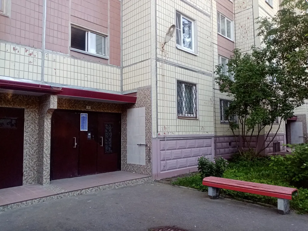 Квартира у метро с хорошей локацией