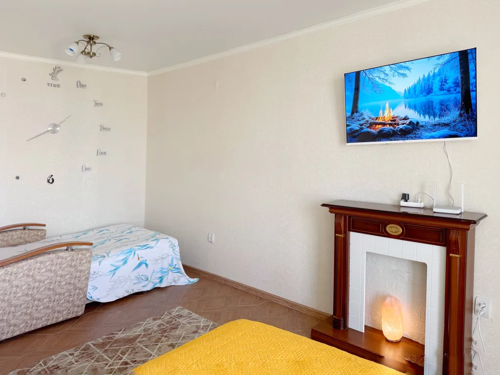 Квартира с гамаком и камином