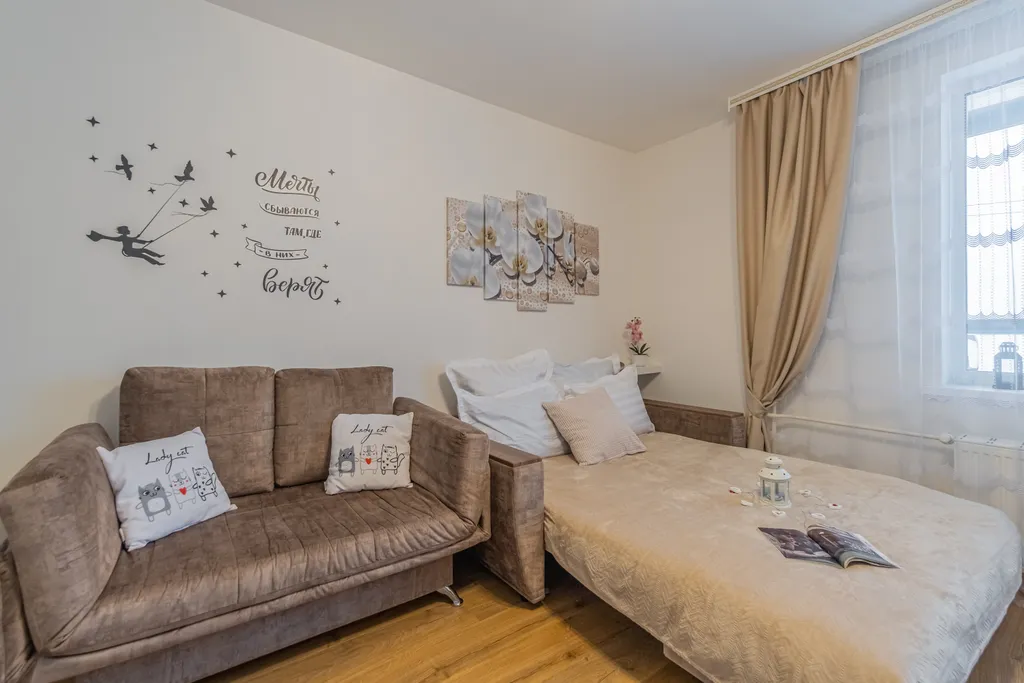 Уютная квартира-студия орхидея возле метро Девяткино