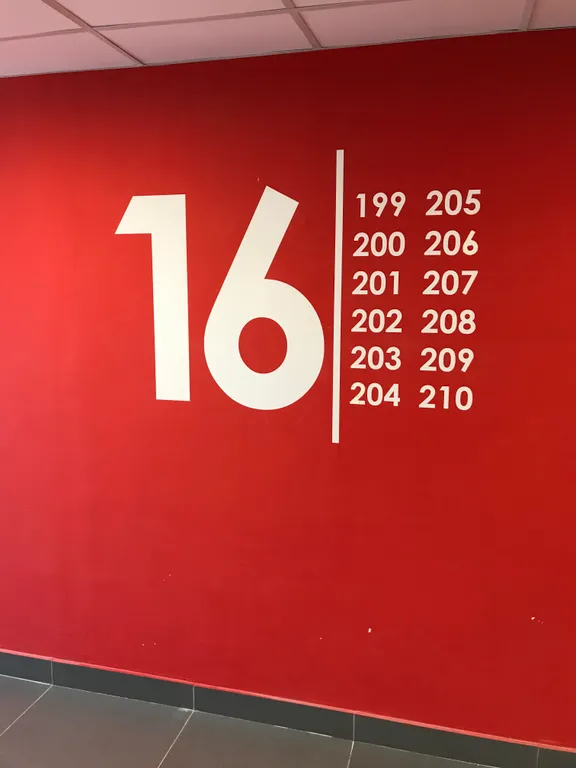 Квартира-студия loft-grey с кондиционером и парковкой