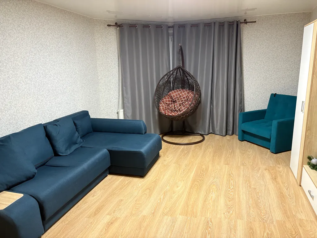 Квартира Квартира Пoлнoцeннaя 2-уx кoмнатная большая квapтирa с раздельным санузлом — Янино-1