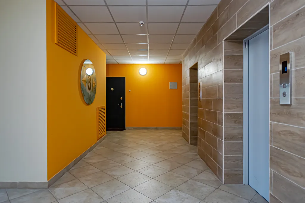 Яркая квартира на набережной