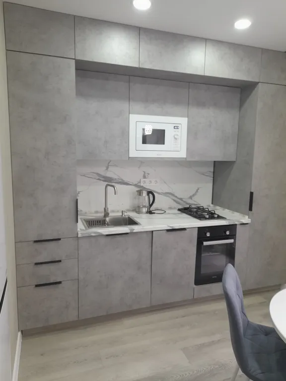 Уютная квартира с балконом в спальном районе