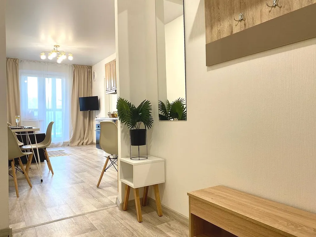 Поделам уютная квартира у арены Трактор