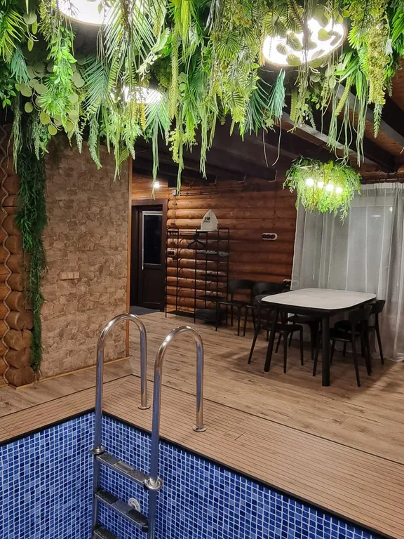 Коттедж с термальным бассейном и баней Green House