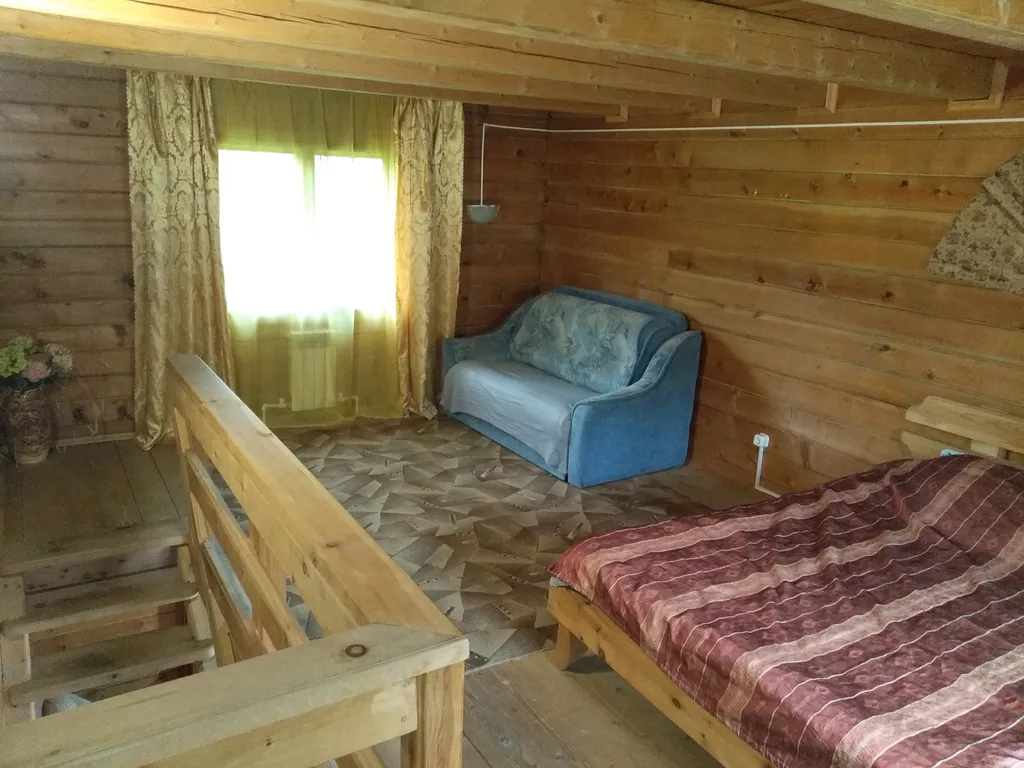 Коттедж в близи озера Ая