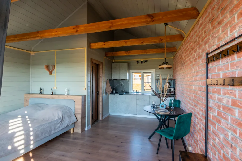 Дом с горячей купелью фурако на берегу реки